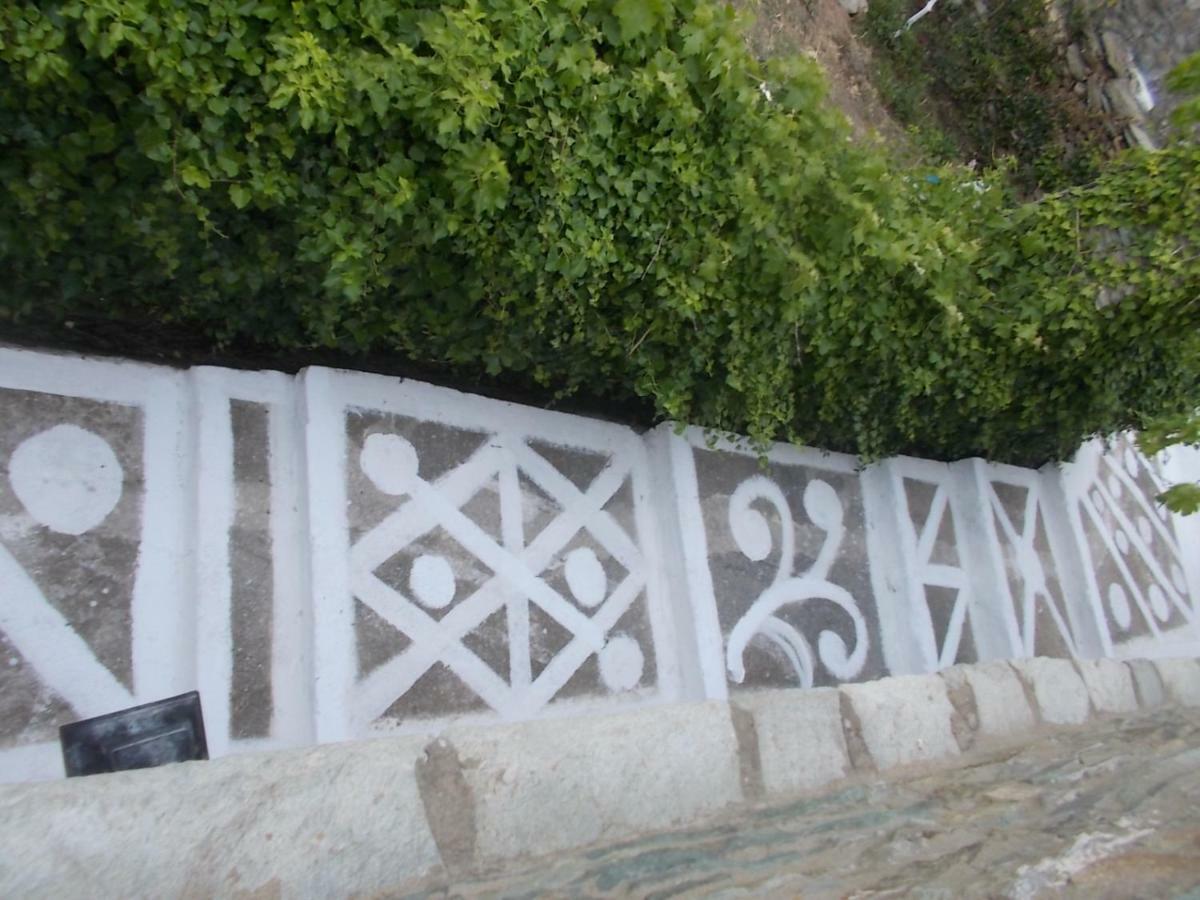 Cyclades Olive Museum'S Guest House Pitrofos Екстер'єр фото