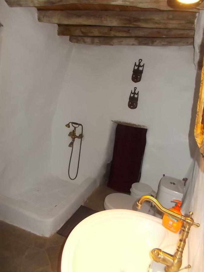 Cyclades Olive Museum'S Guest House Pitrofos Екстер'єр фото